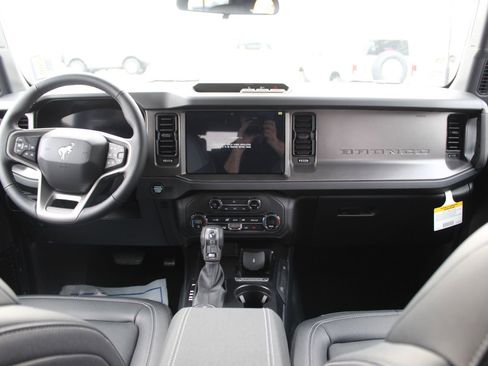 New 2026 Ford Bronco Big Bend AWD/4WD image 15