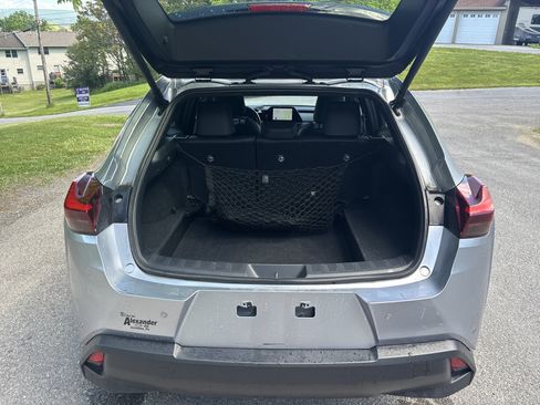 Used 2024 Lexus UX 250h AWD w/ Premium Package image 5