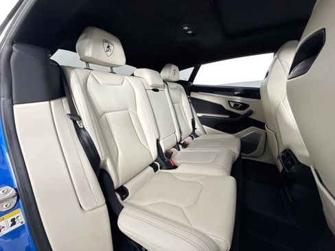 Used 2021 Lamborghini Urus AWD/4WD image 29