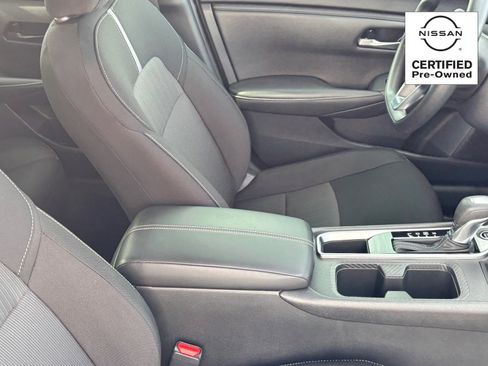 Certified 2025 Nissan Sentra SV image 10