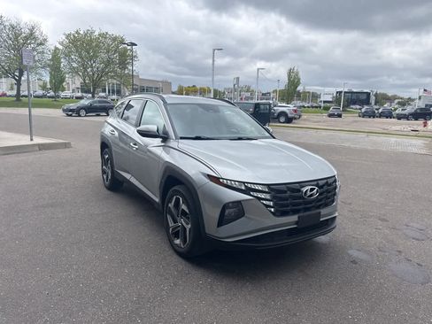 Used 2023 Hyundai Tucson SEL w/ Convenience Package AWD/4WD image 3