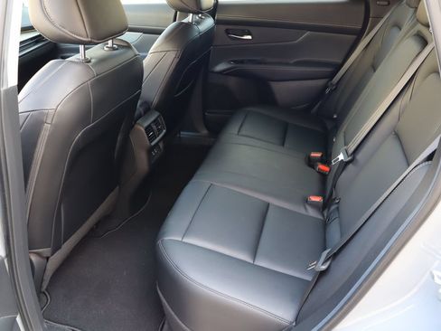 Used 2025 Nissan Murano SL AWD/4WD image 6