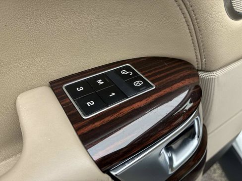 Used 2015 Land Rover Range Rover HSE AWD/4WD image 24