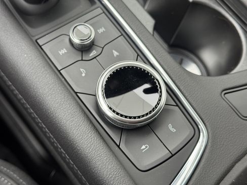 New 2025 Cadillac XT6 Premium Luxury image 27