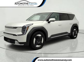 Used 2026 Kia EV9 Wind AWD/4WD video 1