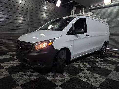 Used 2022 Mercedes-Benz Metris image 31