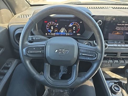 Used 2024 Chevrolet Colorado Trail Boss w/ Advanced Trailering Package AWD/4WD image 17