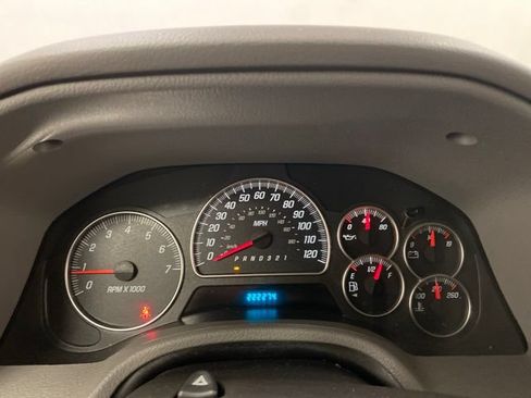 Used 2006 GMC Envoy SLE AWD/4WD image 9