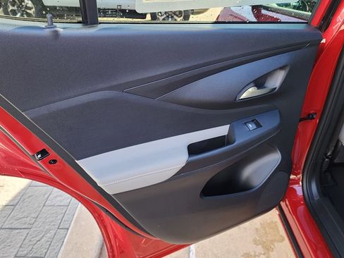 New 2026 Buick Envista Avenir image 39