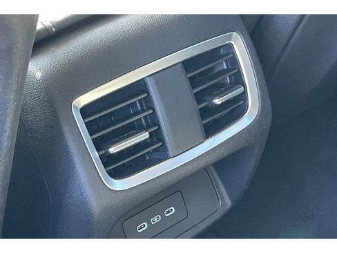 Certified 2025 Acura RDX SH-AWD w/ Technology Package image 40