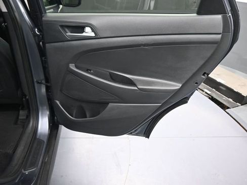 Used 2019 Hyundai Tucson SE image 15