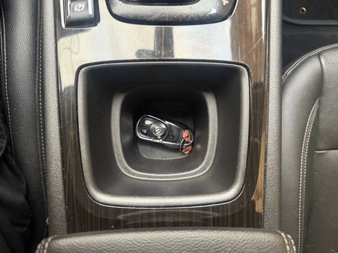 Used 2018 Buick Regal Essence image 21