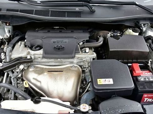 Used 2017 Toyota Camry XLE FWD image 29