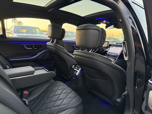 Used 2023 Mercedes-Benz S 580e 4MATIC Sedan w/ Warmth & Comfort Package image 33