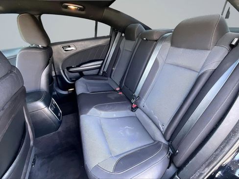 Used 2017 Dodge Charger SXT image 26