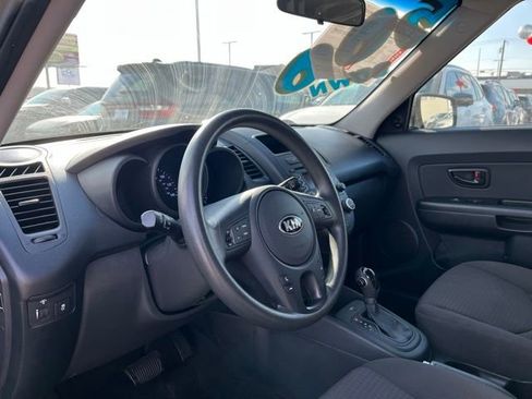 Used 2013 Kia Soul Base image 17