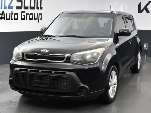 Used 2015 Kia Soul + FWD image 1
