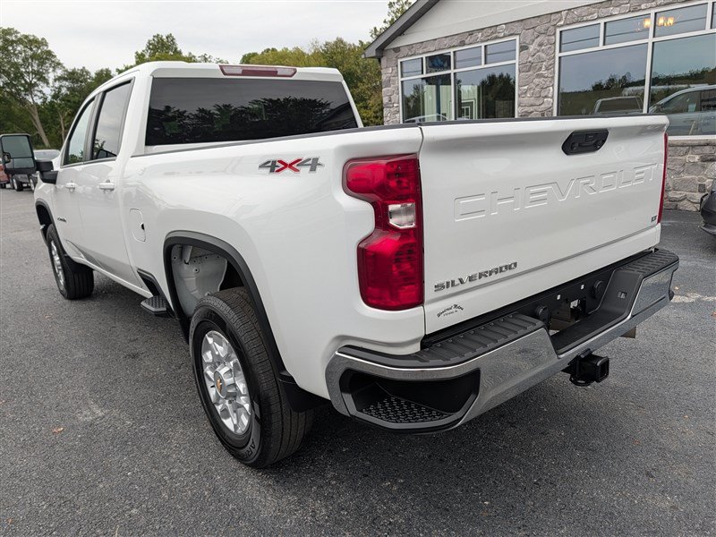 Used 2022 Chevrolet Silverado 2500 LT w/ Fleet Comfort Package AWD/4WD image 5