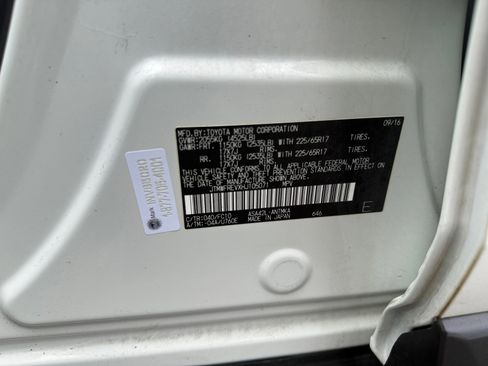 Used 2017 Toyota RAV4 XLE image 25