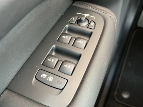 New 2026 Volvo XC60 B5 Core AWD/4WD image 20