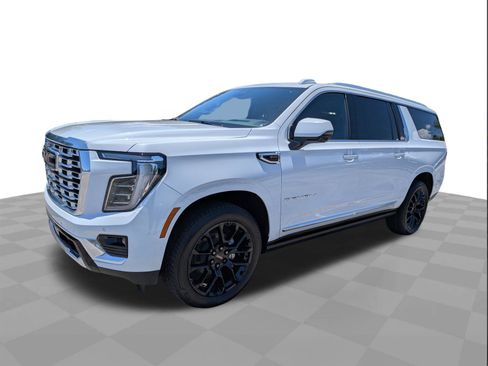 New 2026 GMC Yukon XL Denali w/ Denali Reserve Package AWD/4WD image 8