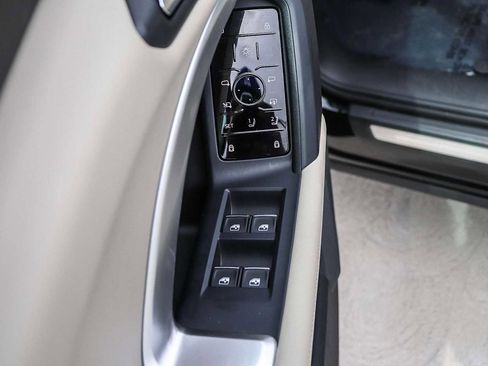 Used 2025 Audi Q5 Premium w/ Convenience Package AWD/4WD image 26
