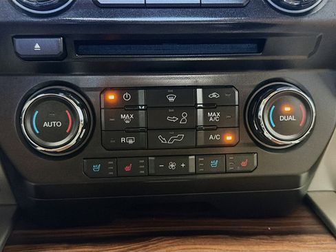 Used 2017 Ford F150 Lariat RWD image 10