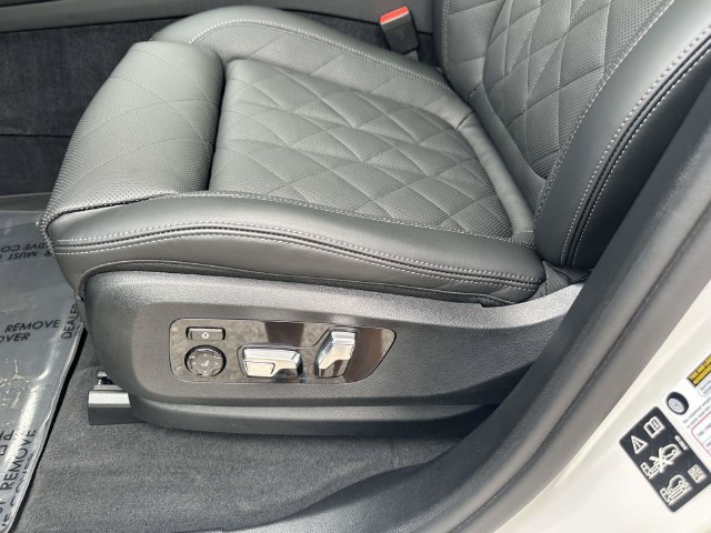 Used 2026 BMW X7 xDrive40i AWD/4WD image 26