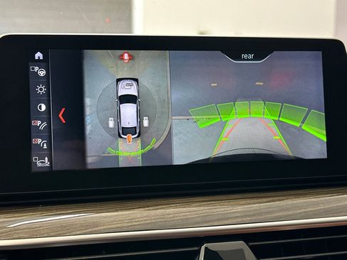 Used 2018 BMW 640i Gran Turismo xDrive image 22