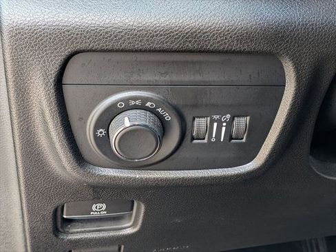 Certified 2023 Jeep Grand Cherokee Altitude AWD/4WD image 15