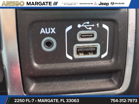 Used 2020 Jeep Gladiator Sport w/ Quick Order Package 24S AWD/4WD image 23