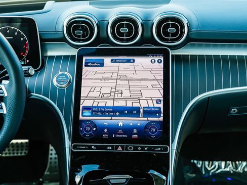 Used 2024 Mercedes-Benz C 300 Sedan image 11