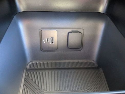 New 2026 Ford Explorer Active w/ Active Comfort Package image 28