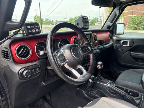 Used 2021 Jeep Wrangler 4WD Rubicon image 11