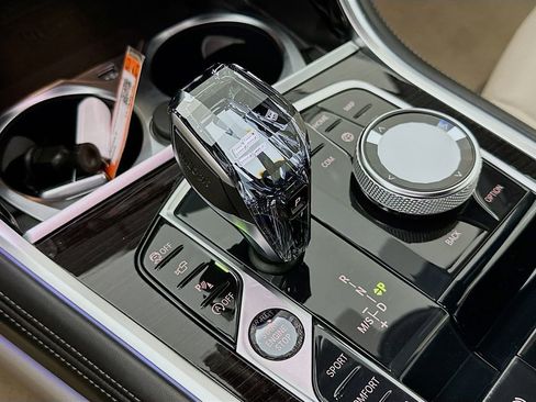 Used 2021 BMW 840i xDrive Convertible image 21