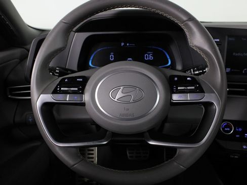 Certified 2025 Hyundai Elantra Sport FWD image 25