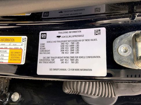 Used 2023 GMC Yukon XL Denali image 35