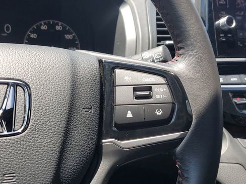 Used 2025 Honda Odyssey Sport-L image 17