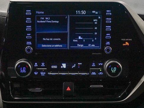 Used 2021 Toyota Highlander L FWD image 14