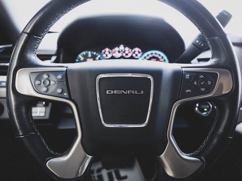 Used 2019 GMC Yukon Denali w/ Denali Ultimate Package image 10