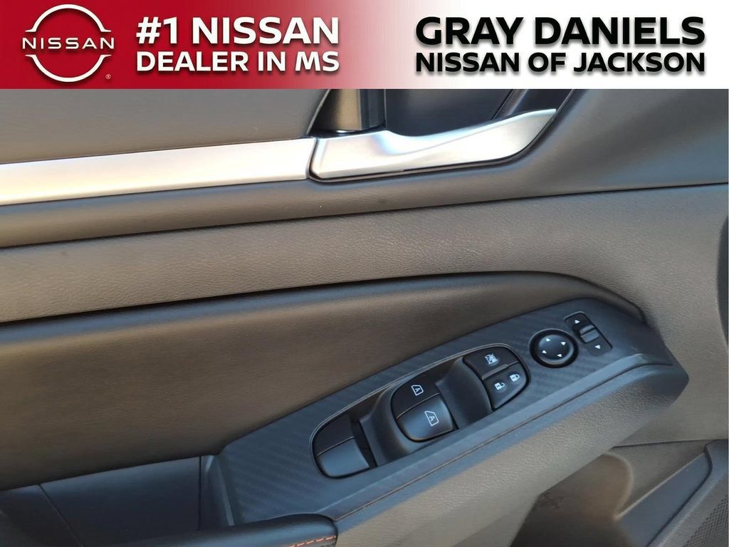 Certified 2026 Nissan Altima 2.5 SR w/ SR Premium Package FWD image 11