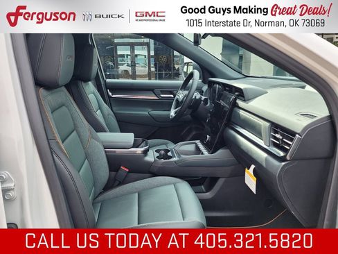 New 2027 GMC Terrain AT4 w/ Convenience Package III AWD/4WD image 41