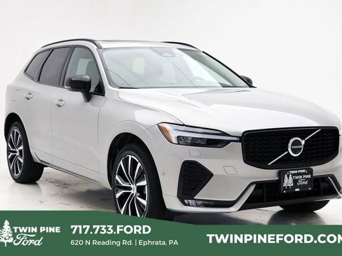 Used 2025 Volvo XC60 B5 Plus image 1
