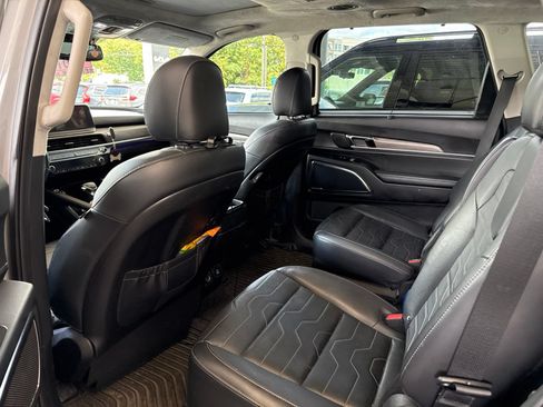 Used 2021 Kia Telluride SX w/ SX Prestige Package AWD/4WD image 6