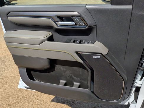 New 2026 Chevrolet Silverado 2500 ZR2 AWD/4WD image 11