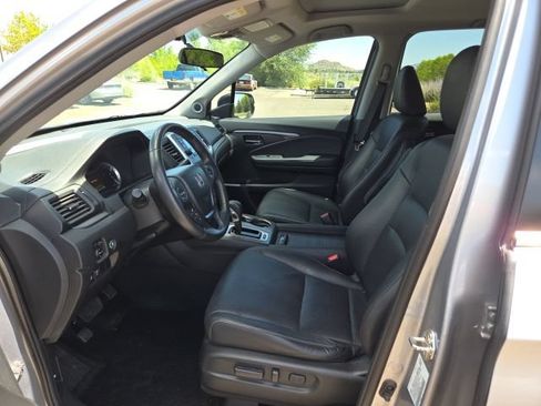 Used 2019 Honda Ridgeline RTL image 6