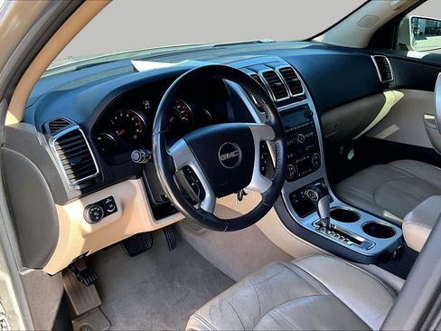 Used 2011 GMC Acadia SLT FWD image 16