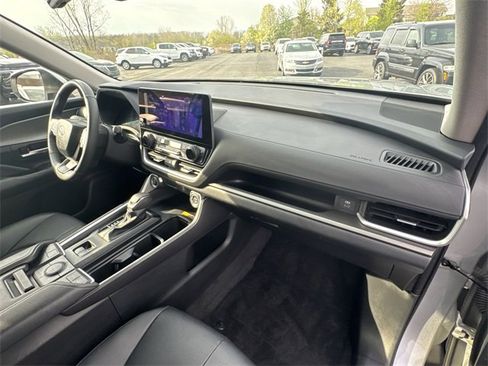 Used 2024 Toyota Grand Highlander Limited image 30