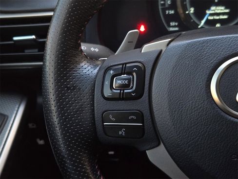 Used 2018 Lexus IS 300 image 27