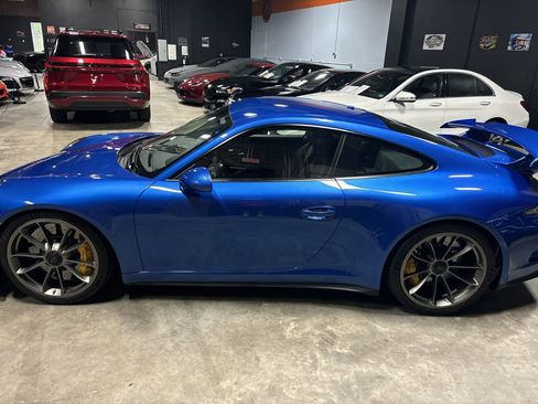 Used 2016 Porsche 911 GT3 RWD image 5